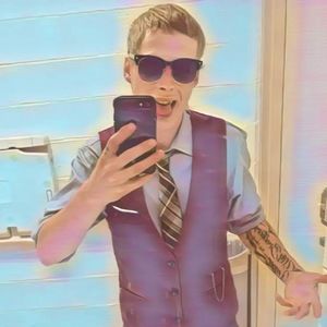 Meet your Posher, Tyler